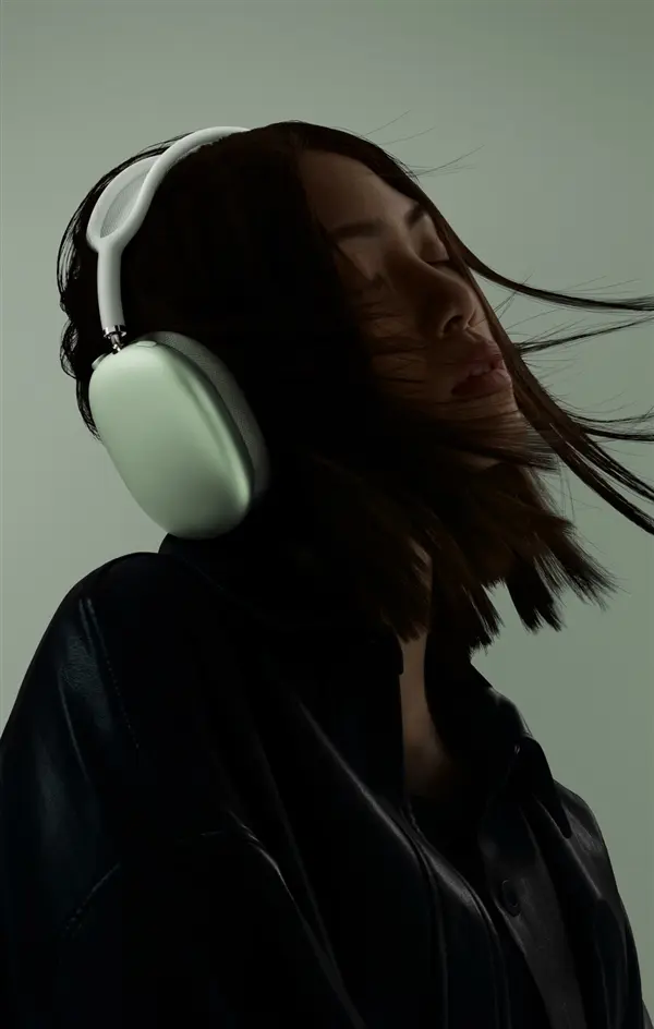 蘋果AirPods Max也不送充電器！耳墊499元、音頻線279元