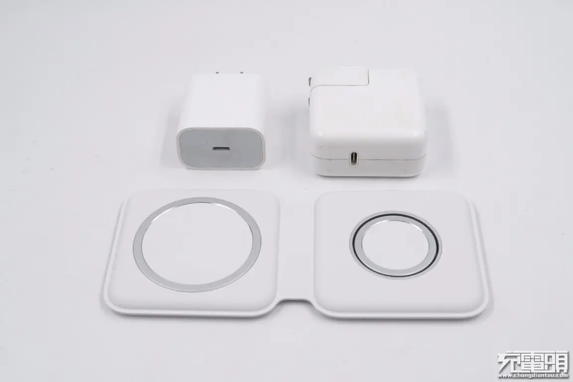 优雅源于昂贵？除了logo，MagSafe 双项充电器还有什么？