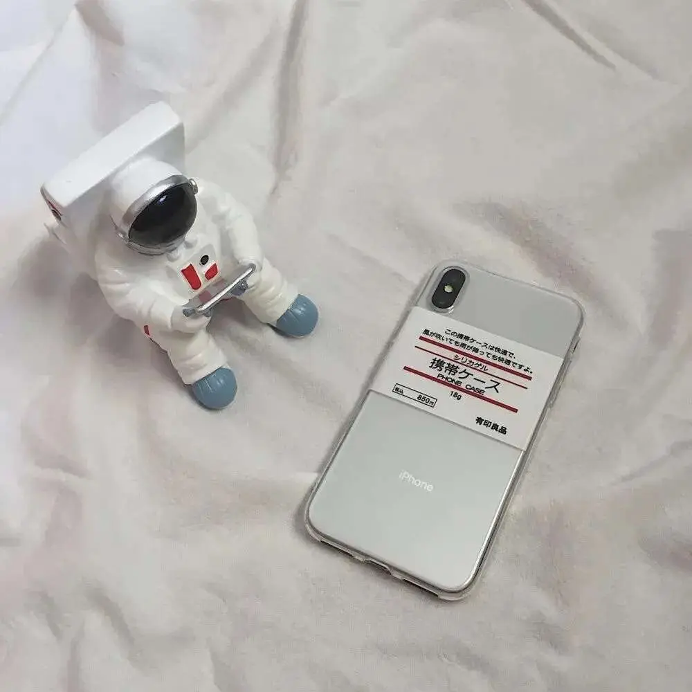 “这假意浪漫的万物中，只有你才是我所要描摹的真身”
