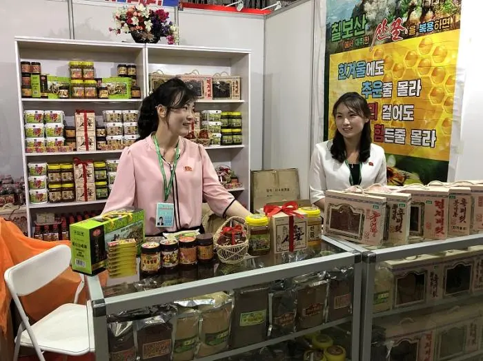 直击朝鲜，不让外国人进的商店和喜欢外国人的商店