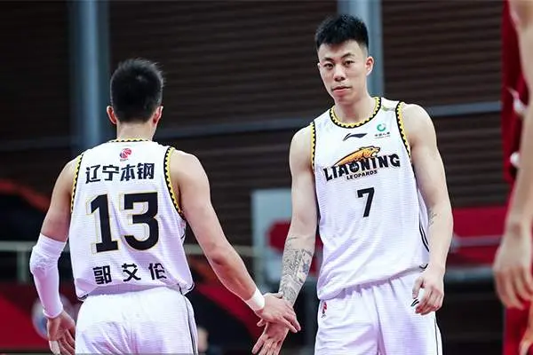 中国男篮锋线希望！辽宁小将两战砍37＋17＋8三分，才21岁