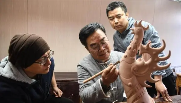 陆景平：四十余年陶艺路