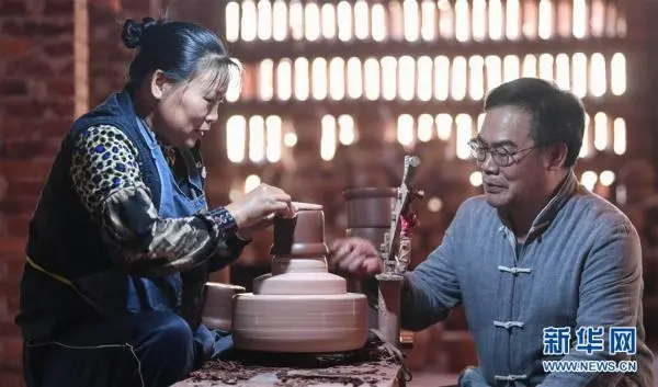 陆景平：四十余年陶艺路