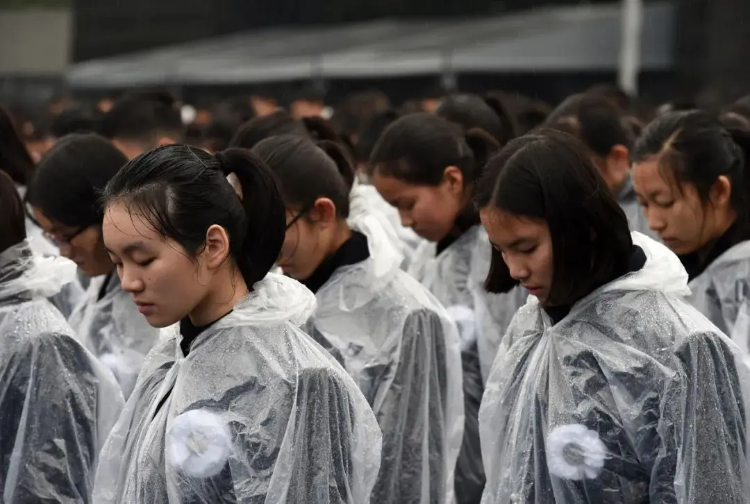 中国！这是永远不能忘却的祭奠！