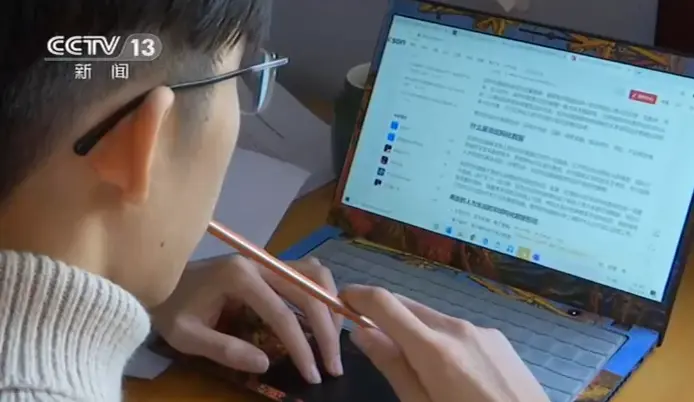 新闻调查丨我在国内留学