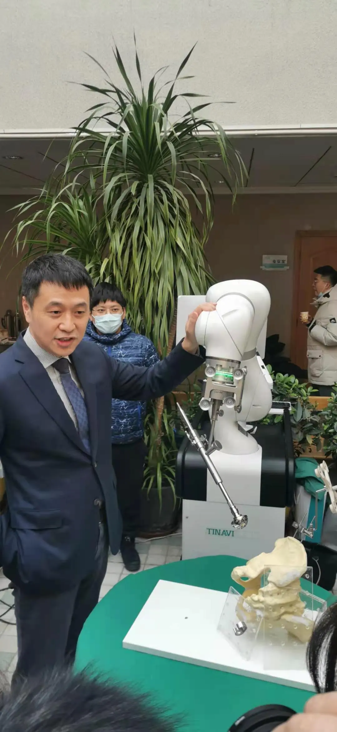 北京积水潭医院开创市属医院“医工企” 科技创新模式再结硕果