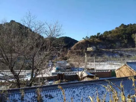 山村雪景图来了！北京密云雪后现透亮蓝天