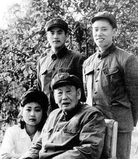 新疆生产建设兵团首任司令，1955年成为上将，但直到1982年才入党！