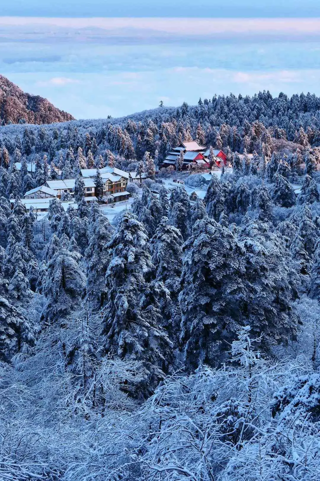 峨眉山冰雪节启幕 8大玩法拼出一个最“潮”的冬天