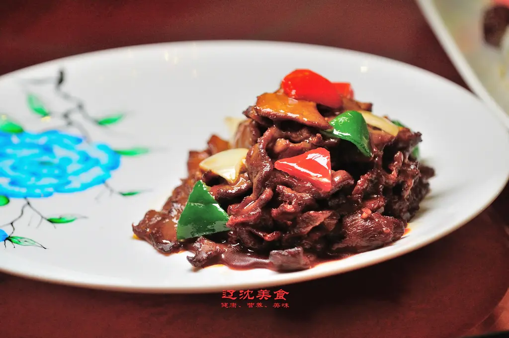 沈阳五星级酒店2000元标准的婚宴，冷热共20个菜，还赠酒水