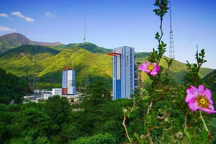 征高轨、探深空、举北斗、顶风云……五十年，梦耀九天创奇迹！