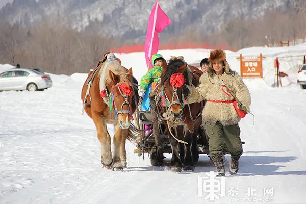 原汁原味原生态 威虎山雪村盛装开园