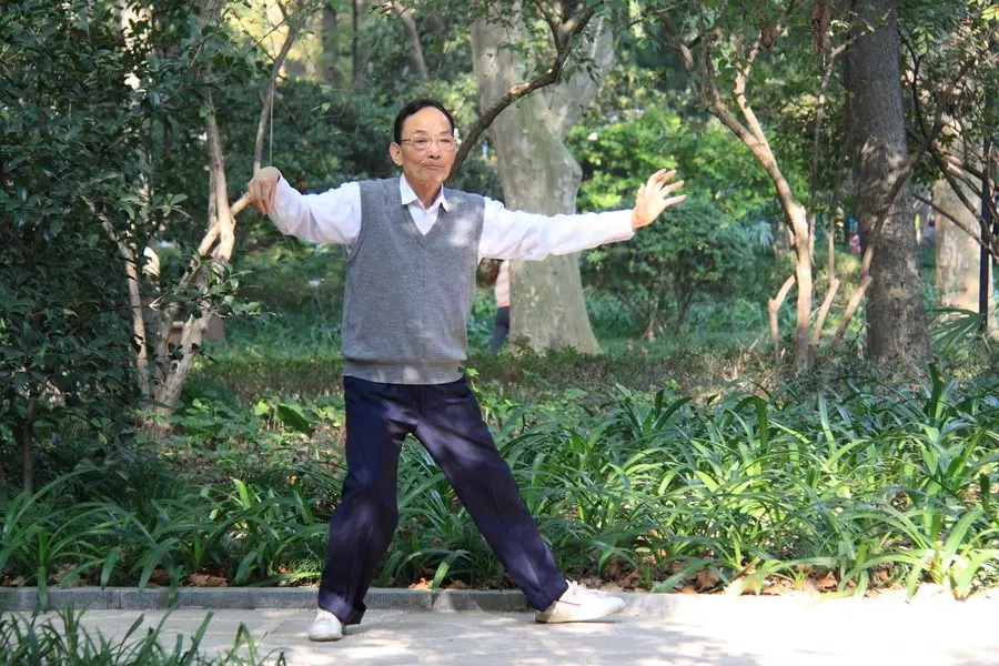 有一种人，家庭富裕，但不讲究吃穿，不在乎外表，这是什么心态？