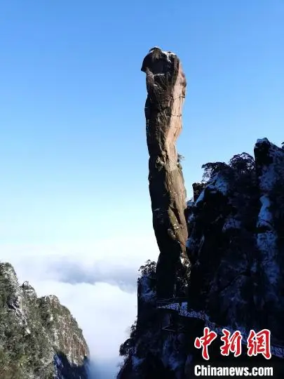 三清山雪后初晴 云涌雪峰瑰丽多姿