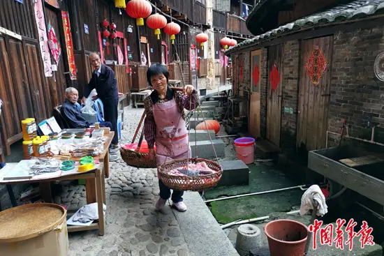 土楼与土楼人的故事