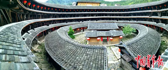 土楼与土楼人的故事