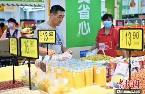 统计局回应物价负增长：食品价格下降是主因