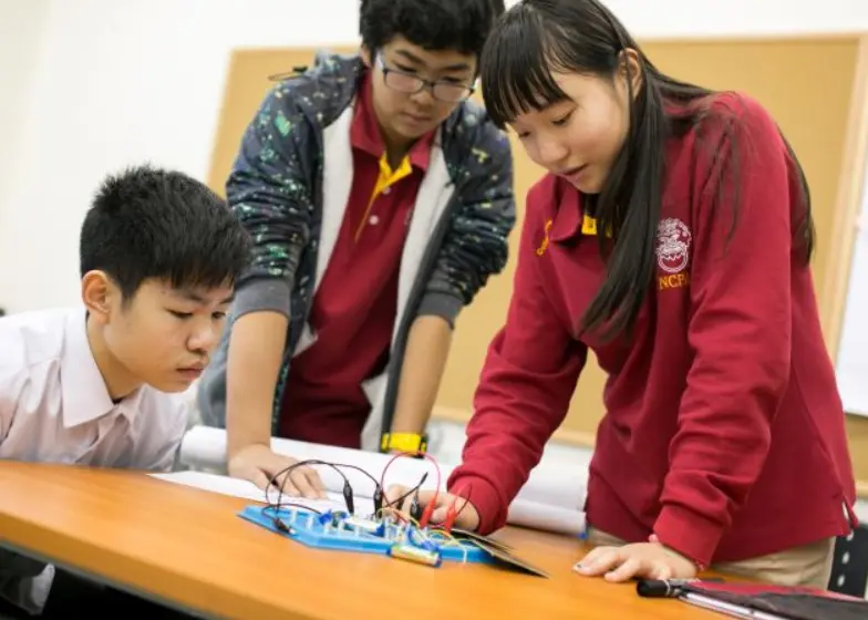 高中生物理学习困难，不仅要打好学习基础，答题技巧也很重要