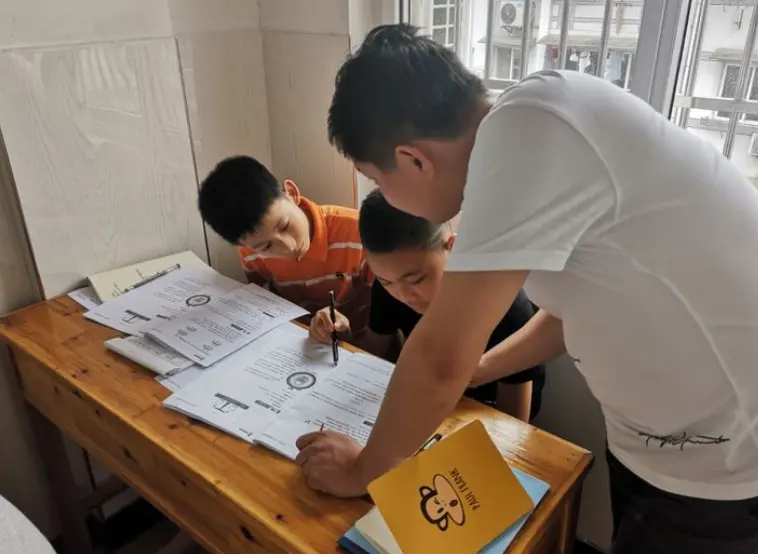 高中生物理学习困难，不仅要打好学习基础，答题技巧也很重要