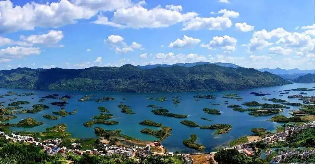 湖北这个年轻的地级市，是西部大开发的中转站，出土了国宝级文物