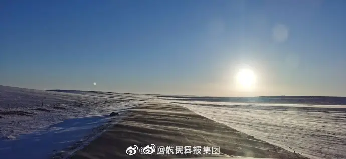 炫酷大片！嫦娥五号被直升机送离着陆区