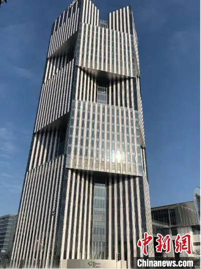 新开发银行总部大楼竣工 预计明年9月交付使用