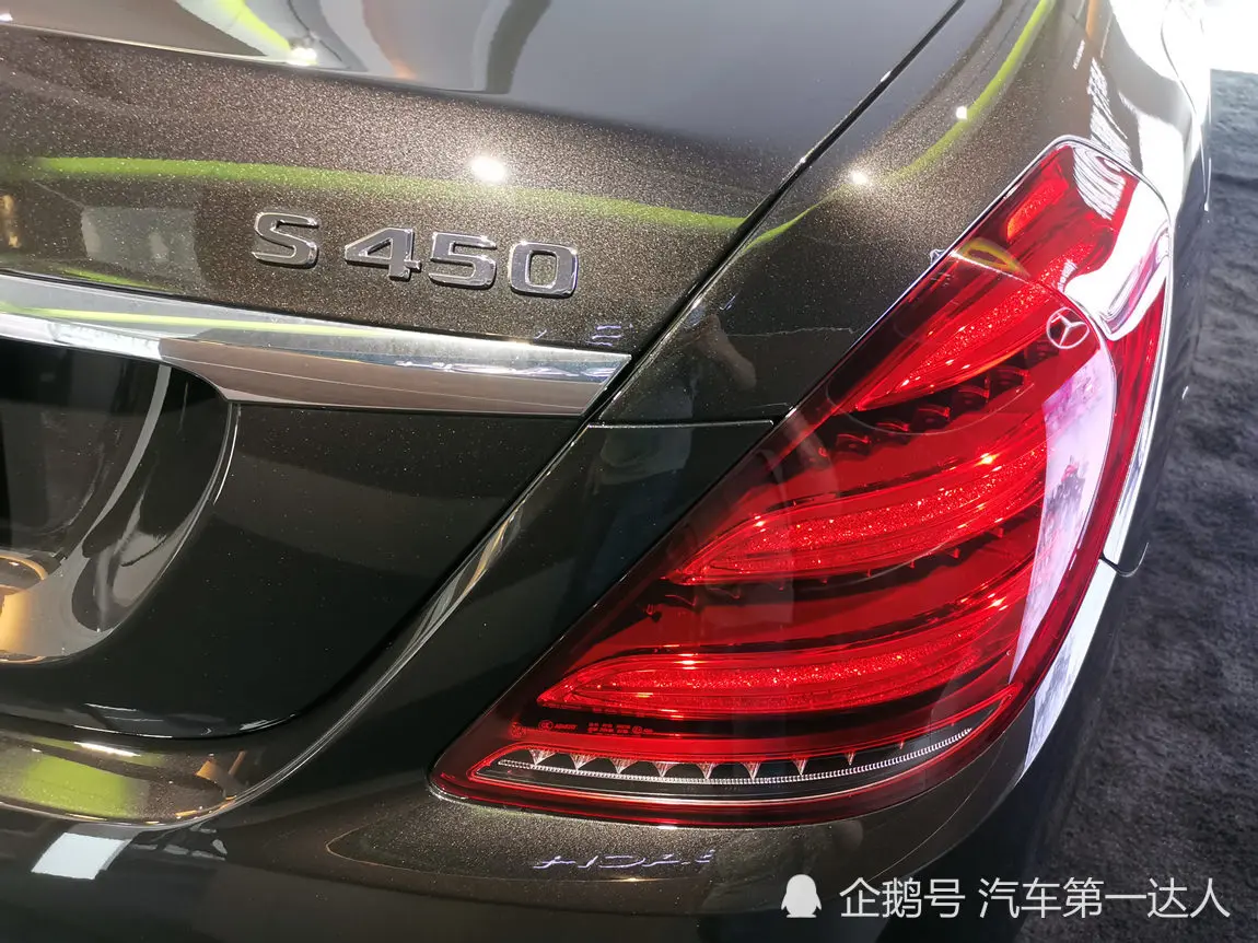 迈巴赫 S450 典藏版 黑外棕内 最新款