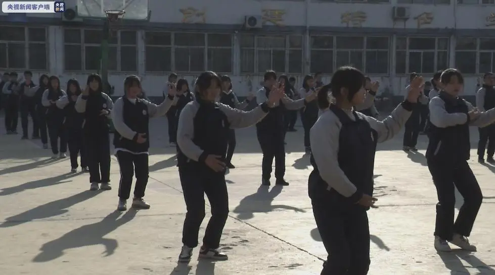 从小培养 太极拳走红课堂
