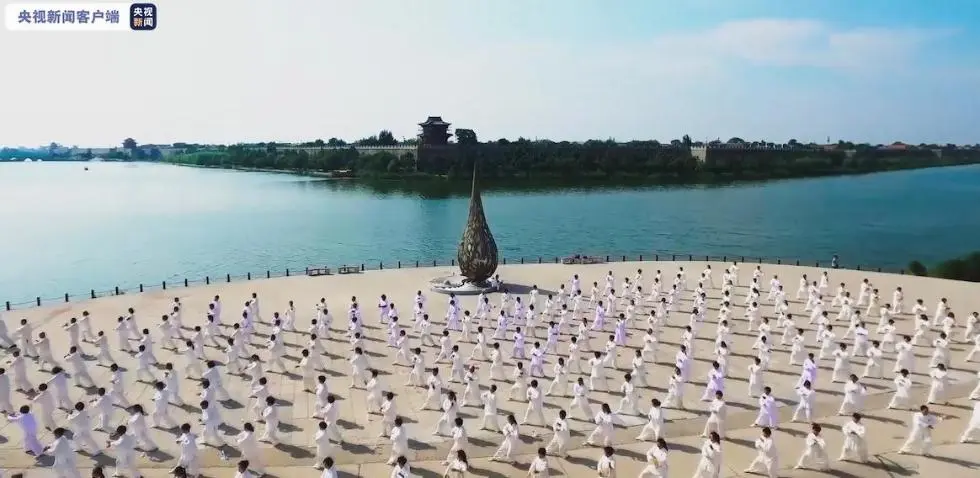 从小培养 太极拳走红课堂