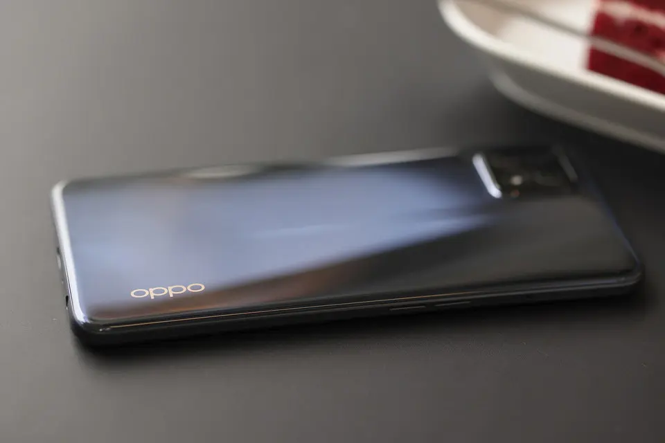 OPPO A53 5G手机图赏：多层复合工艺 千元机也很强