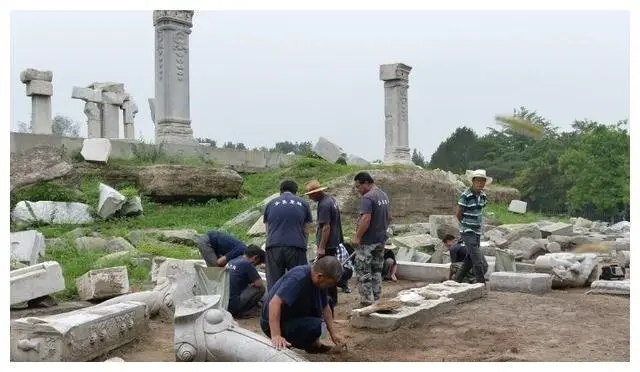 圆明园被毁150年后，专家修复过程中在护园河发现遗失的珍宝！