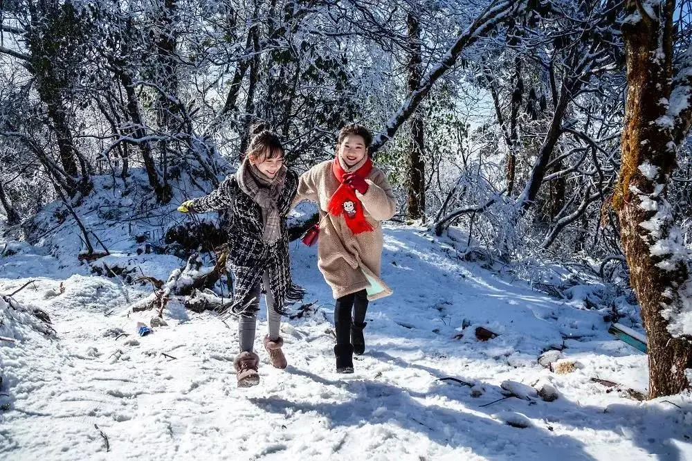 峨眉山冰雪温泉节，还你一个童话世界！