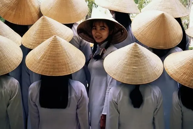 越南经济或倒退20年，印度经济或倒退25年，无法成世界工厂，成牺牲品