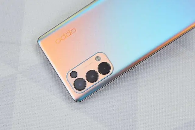 OPPO Reno5系列首批用户评价出炉 颜值、性能和续航等正中刚需