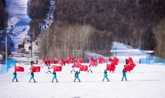 吉林国际高山/单板滑雪挑战赛首站比赛开赛