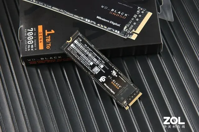 WD_BLACK SN850 NVMe SSD荣获ZOL 2020年度优秀产品奖