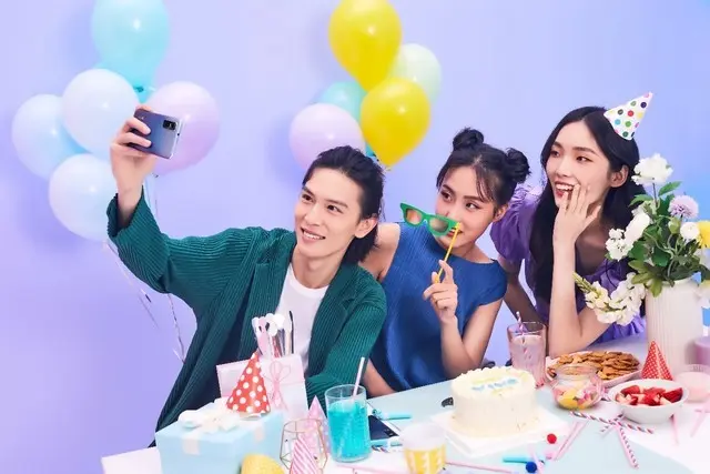 年末派对季，vivo S7e玩转年轻人狂欢盛宴