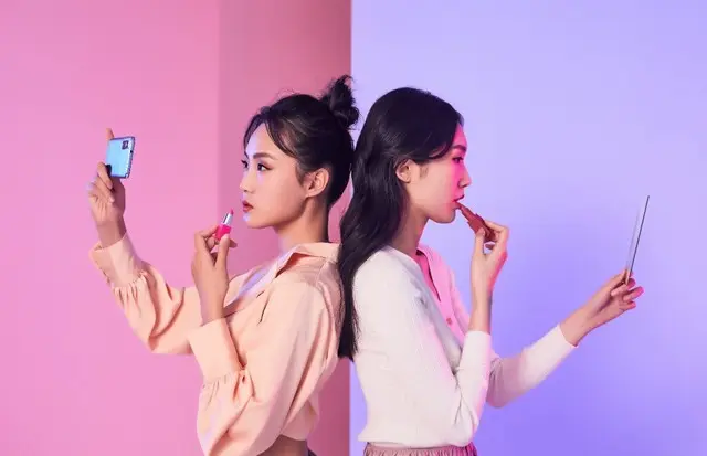 年末派对季，vivo S7e玩转年轻人狂欢盛宴