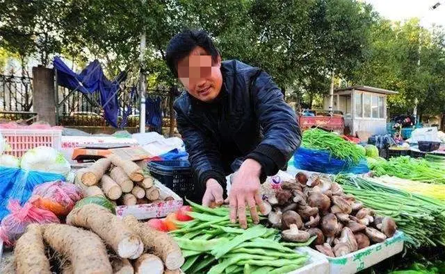 “尖子班的家长就没有卖菜的”，班主任道出原因，引家长深思