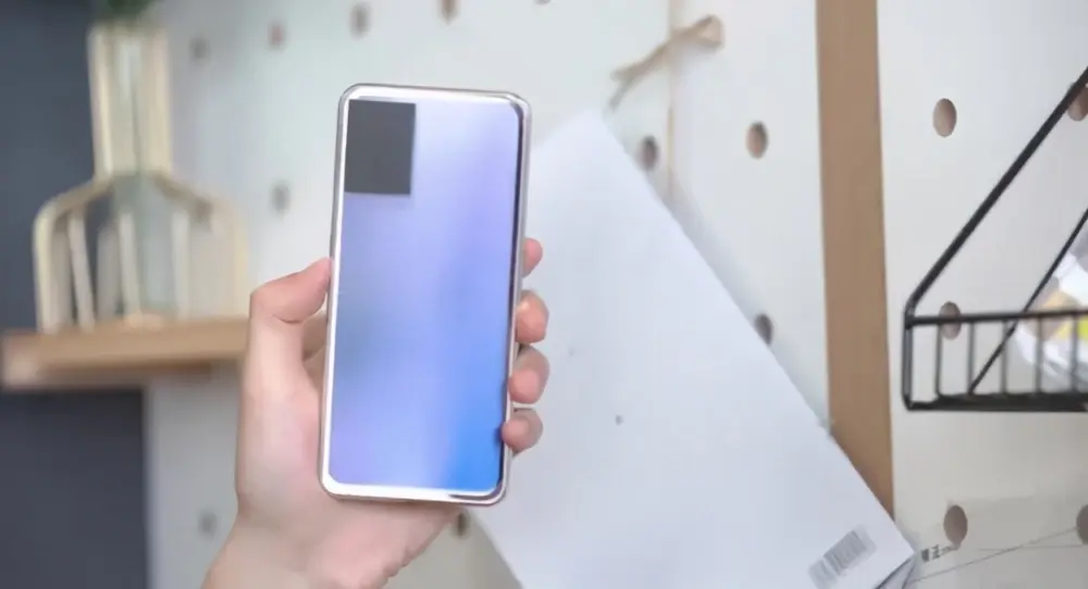 OPPO Reno5 Pro＋曝新料，外观有黑科技？