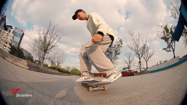 LaZboy Tricks 懒惰男孩｜第十期-Backside 180 Pressure Flip