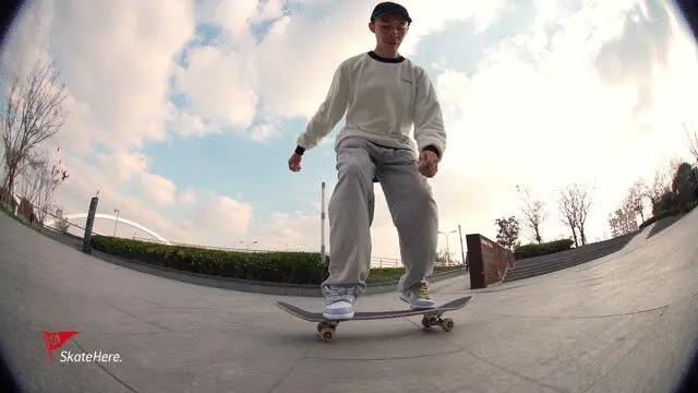 LaZboy Tricks 懒惰男孩｜第十期-Backside 180 Pressure Flip