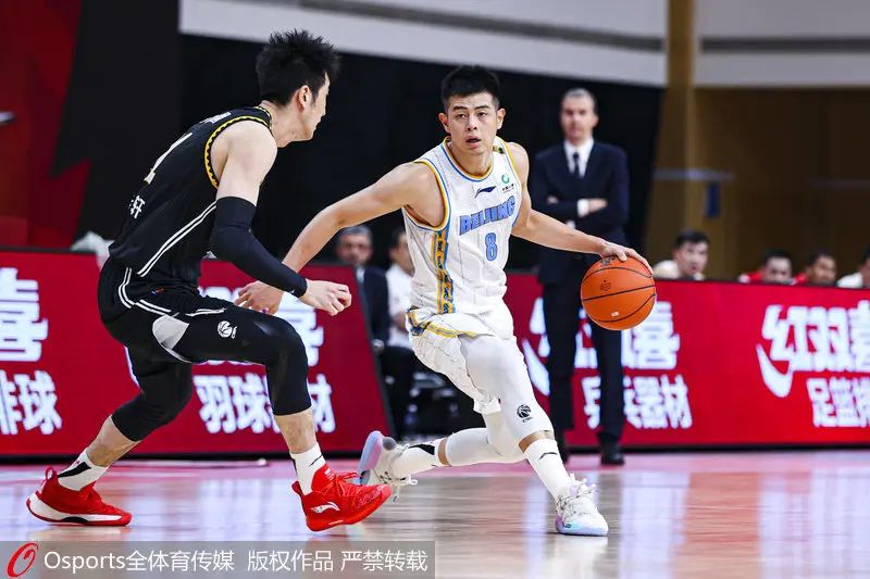 CBA-西蒙斯20 6朱荣振17分 辽宁105-83客胜首钢