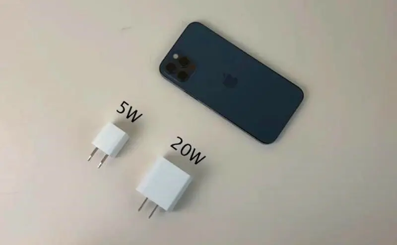 看看iPhone12Pro原装5W对比20W充电实测，结果很意外！