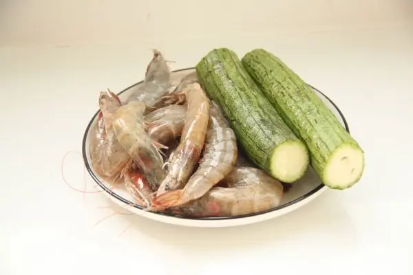 丝瓜炒虾仁的做法，低卡又美味