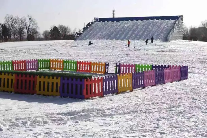 视点｜15000个风车装点绿心冰雪嘉年华