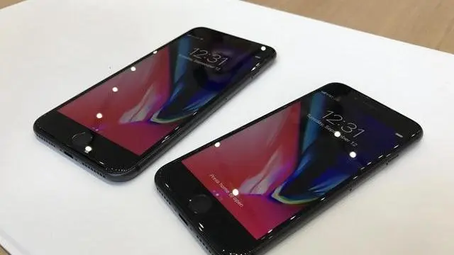 iPhoneSEPlus曝光 侧边指纹＋双摄镜头 定位入门5G手机