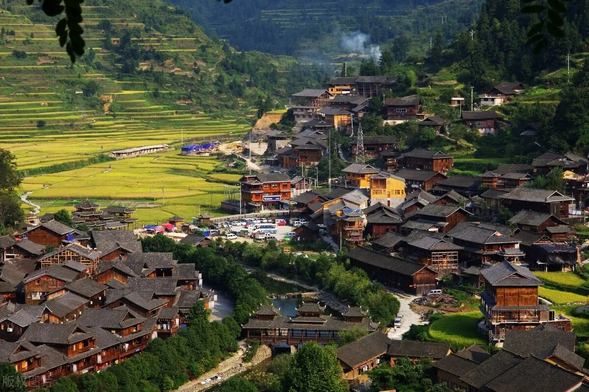 贵州大山里的苗族寨子，美到国外，就连美国人都喜欢来游玩