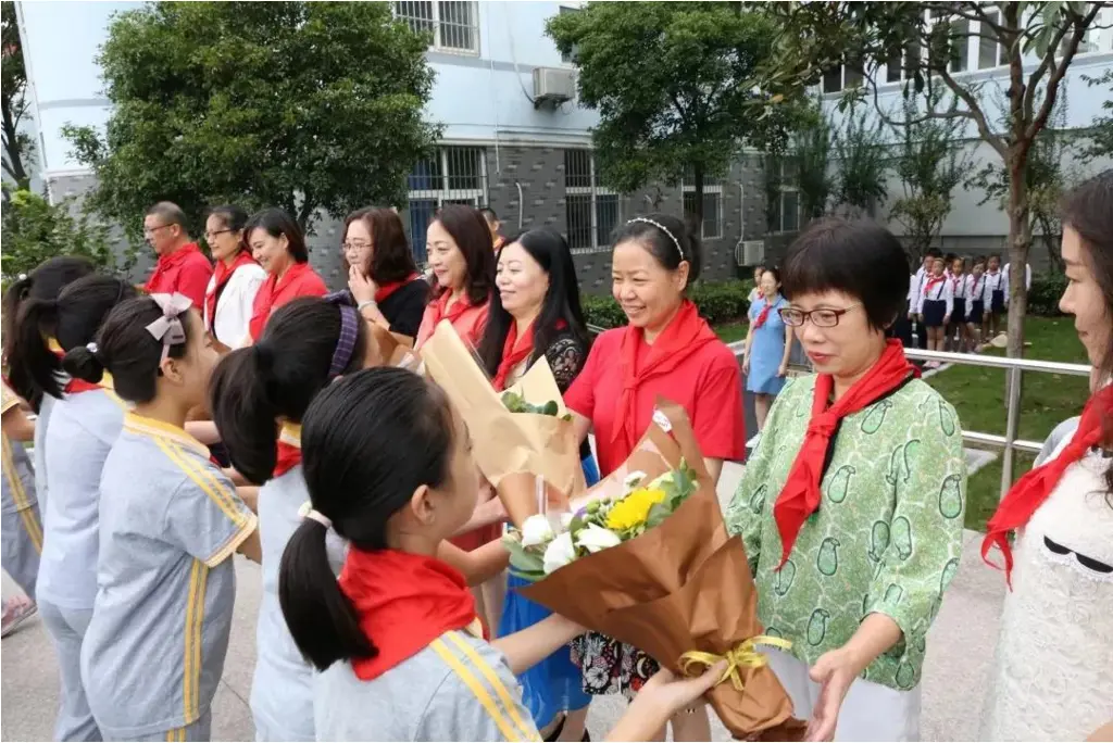 这一岗位将要成为“香饽饽”，国家明确“涨薪资”，铁饭碗更铁了