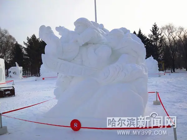 第二十七届全国雪雕比赛在太阳岛落幕 哈尔滨一队作品《白色天使》摘冠